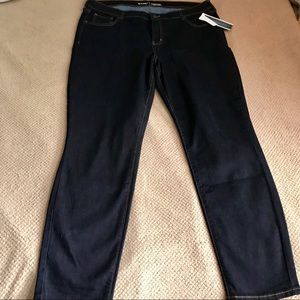 NWT Old Navy High Rise Rockstar Skinny Jeans
